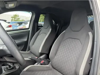 ZIELONY SUV TOYOTA AYGO X z 2022 r., BENZYNA, skrzynia biegów MANUALNA 72KM, zdjęcie 10 z 18