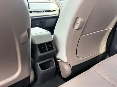 CZARNY SUV KIA SELTOS z 2026 r., BENZYNA, skrzynia biegów AUTOMATYCZNA 180KM, zdjęcie 15 z 19
