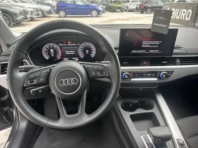 SZARY SEDAN AUDI A4 z 2023 r., BENZYNA, skrzynia biegów AUTOMATYCZNA 150KM, zdjęcie 17 z 19
