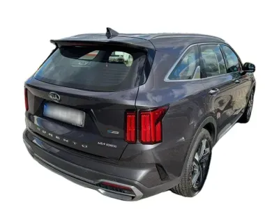 SZARY SUV KIA SORENTO z 2021 r., HYBRYDA/BENZYNA, skrzynia biegów AUTOMATYCZNA 169KM, zdjęcie 3 z 24