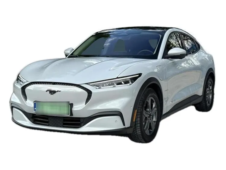 BIAŁY SUV FORD MUSTANG MACH E z 2022 r., ELEKTRYCZNY, skrzynia biegów AUTOMATYCZNA 269KM, zdjęcie główne
