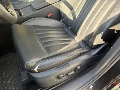 CZARNY KOMBI SKODA SUPERB z 2022 r., DIESEL, skrzynia biegów AUTOMATYCZNA 150KM, zdjęcie 17 z 19