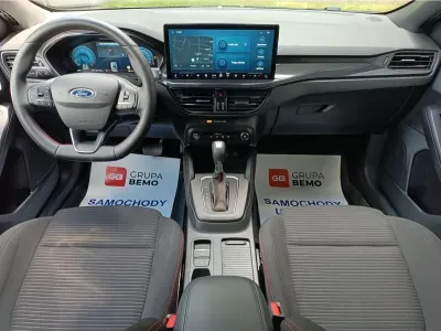 CZARNY KOMBI FORD FOCUS z 2025 r., HYBRYDA/BENZYNA, skrzynia biegów AUTOMATYCZNA 155KM, zdjęcie 8 z 16