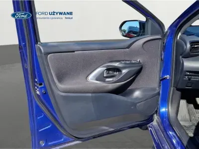 NIEBIESKI HATCHBACK TOYOTA YARIS z 2024 r., BENZYNA, skrzynia biegów MANUALNA 92KM, zdjęcie 21 z 28