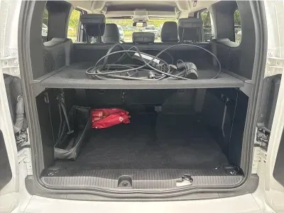 BIAŁY OTHER RENAULT KANGOO III z 2023 r., ELEKTRYCZNY, skrzynia biegów AUTOMATYCZNA 122KM, zdjęcie 17 z 19