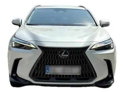 BIAŁY SUV LEXUS NX z 2022 r., HYBRYDA/BENZYNA, skrzynia biegów AUTOMATYCZNA 242KM, zdjęcie 7 z 19
