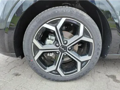 SZARY SUV KIA NIRO z 2026 r., HYBRYDA/BENZYNA, skrzynia biegów AUTOMATYCZNA 100KM, zdjęcie 2 z 23