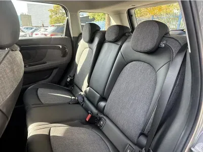 SZARY SUV MINI COUNTRYMAN z 2021 r., BENZYNA, skrzynia biegów AUTOMATYCZNA 178KM, zdjęcie 8 z 18