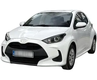 BIAŁY HATCHBACK TOYOTA YARIS z 2024 r., HYBRYDA/BENZYNA, skrzynia biegów AUTOMATYCZNA 116KM, zdjęcie główne