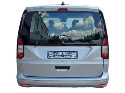 SREBRNY VAN FORD TOURNEO CONNECT z 2025 r., BENZYNA, skrzynia biegów MANUALNA 85KM, zdjęcie 11 z 25