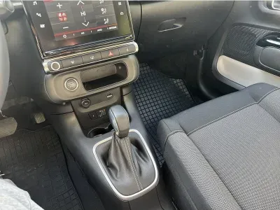 NIEBIESKI HATCHBACK CITROEN C3 z 2023 r., BENZYNA, skrzynia biegów AUTOMATYCZNA 110KM, zdjęcie 16 z 19