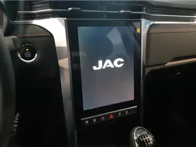 SREBRNY INNE JAC T8 PRO z 2026 r., DIESEL, skrzynia biegów MANUALNA 136KM, zdjęcie 3 z 10