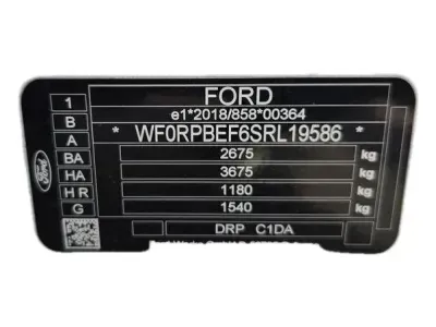 BIAŁY SUV FORD EXPLORER z 2024 r., ELEKTRYCZNY, skrzynia biegów AUTOMATYCZNA 210KM, zdjęcie 12 z 27