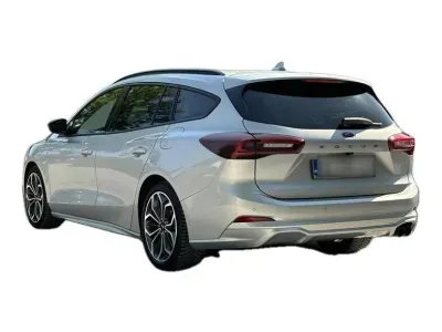 SREBRNY KOMBI FORD FOCUS z 2024 r., BENZYNA, skrzynia biegów AUTOMATYCZNA 155KM, zdjęcie 5 z 19