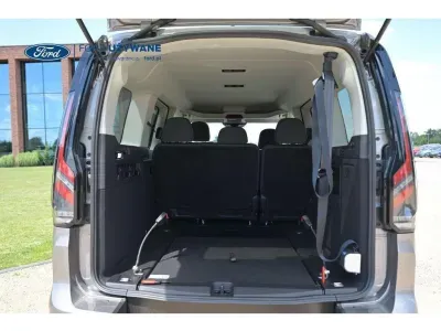 ZŁOTY VAN FORD TOURNEO CONNECT z 2026 r., DIESEL, skrzynia biegów AUTOMATYCZNA 90KM, zdjęcie 22 z 27