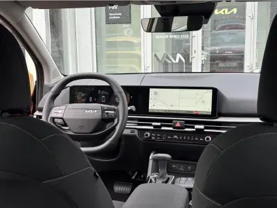 BORDOWY SUV KIA SPORTAGE z 2026 r., BENZYNA, skrzynia biegów AUTOMATYCZNA 150KM, zdjęcie 14 z 17