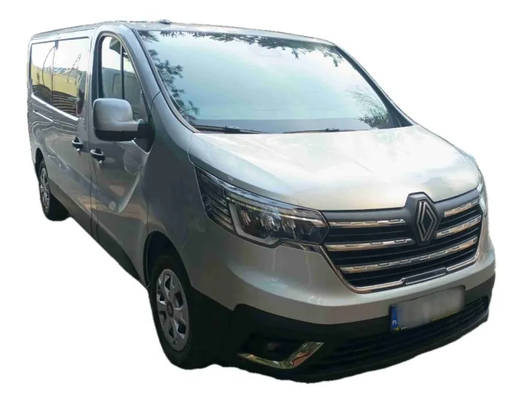 SREBRNY VAN RENAULT TRAFIC COMBI z 2025 r., DIESEL, skrzynia biegów MANUALNA 150KM, zdjęcie główne