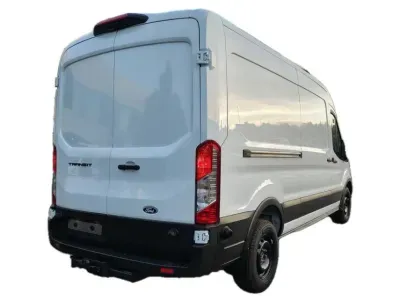 BIAŁY VAN FORD TRANSIT FURGON z 2025 r., DIESEL, skrzynia biegów MANUALNA 130KM, zdjęcie 2 z 2