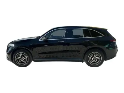 CZARNY SUV MERCEDES CLASE EQC z 2022 r., ELEKTRYCZNY, skrzynia biegów AUTOMATYCZNA 408KM, zdjęcie 16 z 18