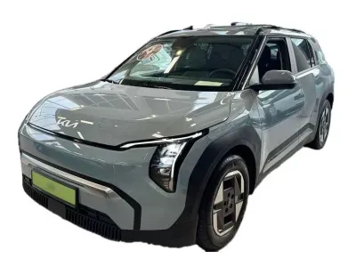 NIEBIESKI SUV KIA EV3 z 2025 r., ELEKTRYCZNY, skrzynia biegów AUTOMATYCZNA 150KM, zdjęcie główne