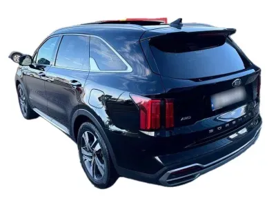CZARNY SUV KIA SORENTO z 2021 r., HYBRYDA/BENZYNA, skrzynia biegów AUTOMATYCZNA 169KM, zdjęcie 15 z 23
