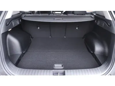 BIAŁY SUV KIA SPORTAGE z 2026 r., BENZYNA, skrzynia biegów MANUALNA 150KM, zdjęcie 12 z 18