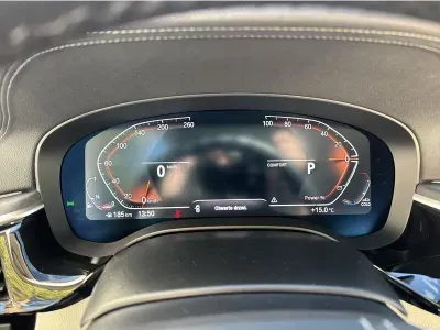CZARNY SEDAN BMW SERIE 5 z 2022 r., BENZYNA, skrzynia biegów AUTOMATYCZNA 252KM, zdjęcie 3 z 19
