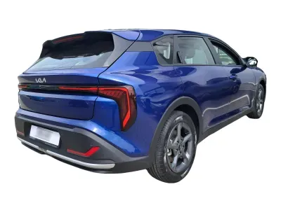 NIEBIESKI HATCHBACK KIA K4 z 2025 r., BENZYNA, skrzynia biegów AUTOMATYCZNA 150KM, zdjęcie 2 z 11