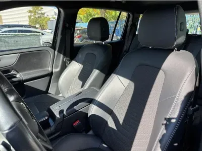 CZARNY SUV MERCEDES CLASE GLB z 2022 r., BENZYNA, skrzynia biegów AUTOMATYCZNA 163KM, zdjęcie 15 z 18