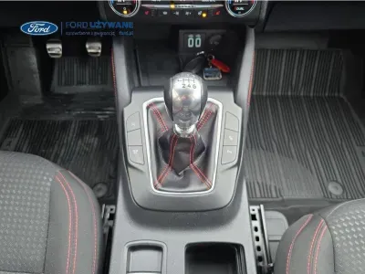 BIAŁY SUV FORD KUGA z 2020 r., BENZYNA, skrzynia biegów MANUALNA 110KM, zdjęcie 26 z 28