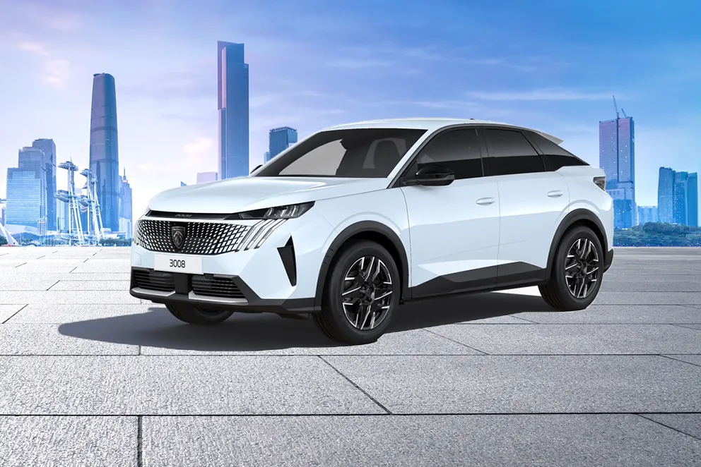 Biały używany Peugeot 3008 II generacji – widok z przodu, recenzja modelu na mamyGO