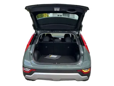 ZIELONY HATCHBACK KIA NIRO z 2026 r., HYBRYDA/BENZYNA, skrzynia biegów AUTOMATYCZNA 136KM, zdjęcie 18 z 19