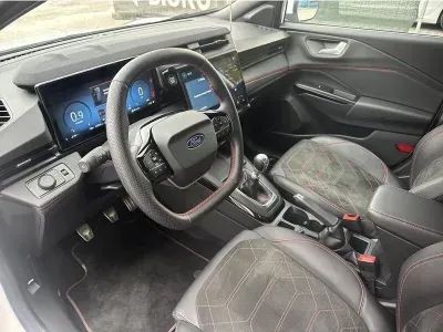 BIAŁY SUV FORD PUMA GEN-E z 2024 r., BENZYNA, skrzynia biegów MANUALNA 125KM, zdjęcie 12 z 18