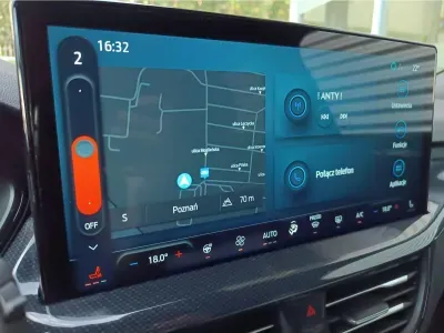 CZARNY KOMBI FORD FOCUS TURNIER z 2025 r., HYBRYDA/BENZYNA, skrzynia biegów AUTOMATYCZNA 155KM, zdjęcie 15 z 17