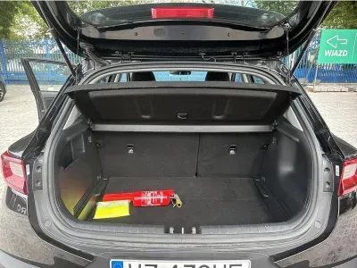 CZARNY SUV KIA STONIC z 2024 r., BENZYNA, skrzynia biegów AUTOMATYCZNA 101KM, zdjęcie 18 z 19