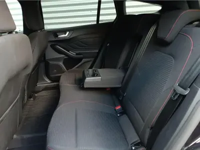 CZARNY KOMBI FORD FOCUS z 2025 r., HYBRYDA/BENZYNA, skrzynia biegów AUTOMATYCZNA 155KM, zdjęcie 16 z 16