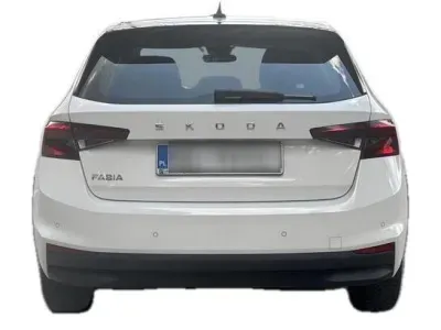 BIAŁY HATCHBACK SKODA FABIA z 2023 r., BENZYNA, skrzynia biegów MANUALNA 110KM, zdjęcie 13 z 19