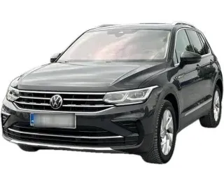 SZARY SUV VOLKSWAGEN TIGUAN z 2023 r., BENZYNA, skrzynia biegów AUTOMATYCZNA 150KM, zdjęcie główne