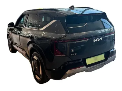 SZARY SUV KIA EV5 z 2025 r., ELEKTRYCZNY, skrzynia biegów AUTOMATYCZNA 217KM, zdjęcie 4 z 5