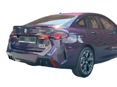 FIOLETOWY HATCHBACK BMW 218 GRAN COUPE z 2025 r., DIESEL, skrzynia biegów AUTOMATYCZNA 150KM, zdjęcie 10 z 12