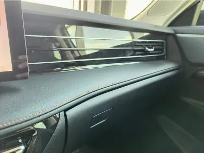SREBRNY SUV MG HS HYBRID+ z 2026 r., HYBRYDA/BENZYNA, skrzynia biegów AUTOMATYCZNA 224KM, zdjęcie 4 z 16