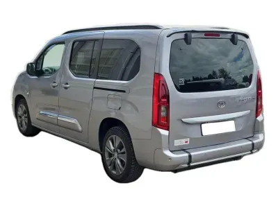 SZARY VAN TOYOTA PROACE CITY VERSO z 2024 r., DIESEL, skrzynia biegów AUTOMATYCZNA 96KM, zdjęcie 25 z 25