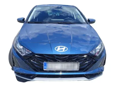 NIEBIESKI HATCHBACK HYUNDAI I20 z 2025 r., BENZYNA, skrzynia biegów AUTOMATYCZNA 101KM, zdjęcie 8 z 17