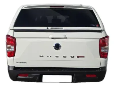 BIAŁY SUV SSANGYONG MUSSO z 2022 r., DIESEL, skrzynia biegów MANUALNA 148KM, zdjęcie 22 z 27