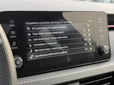 BIAŁY HATCHBACK SKODA KAMIQ z 2025 r., BENZYNA, skrzynia biegów AUTOMATYCZNA 150KM, zdjęcie 15 z 19