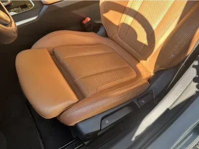 SZARY SEDAN BMW SERIE 3 LIM z 2023 r., BENZYNA, skrzynia biegów AUTOMATYCZNA 184KM, zdjęcie 17 z 18