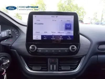 BIAŁY HATCHBACK FORD PUMA z 2023 r., HYBRYDA/BENZYNA, skrzynia biegów AUTOMATYCZNA 92KM, zdjęcie 2 z 22