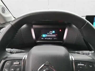 ZIELONY CROSSOVER CITROEN E-C4 z 2021 r., ELEKTRYCZNY, skrzynia biegów AUTOMATYCZNA 136KM, zdjęcie 8 z 9