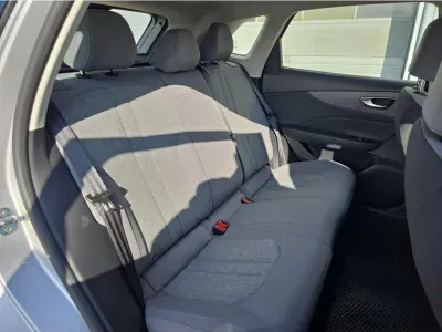 SZARY SUV MG MGS5 EV z 2025 r., ELEKTRYCZNY, skrzynia biegów AUTOMATYCZNA 125KM, zdjęcie 15 z 28