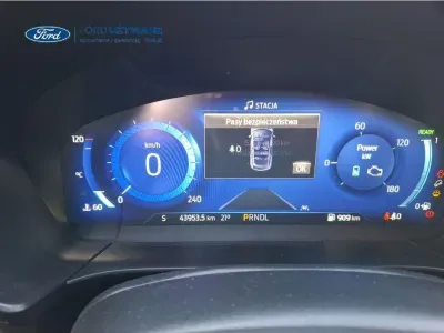CZERWONY SUV FORD KUGA z 2023 r., HYBRYDA/BENZYNA, skrzynia biegów AUTOMATYCZNA 140KM, zdjęcie 17 z 21